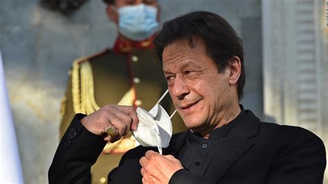 Imran Khan Pakistans Prime Minister Tests Positive For Covid 19 Cnn