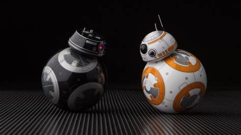 Bb 8 And Its Evil Droid Ball Twin Brother Are Coming To Star Wars