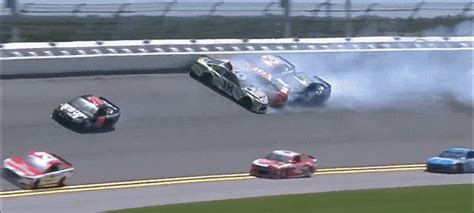 Nascar Crashes 