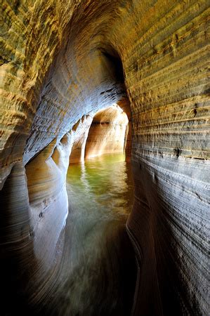Michigan Nut Photography Lake Superior Caves Coves Cave In Miners