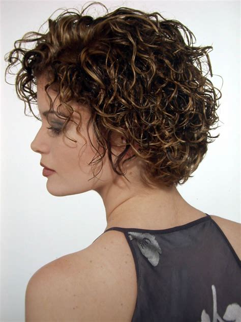 Photo Shoot Short Curly Hair Curly Hair Styles Work Hairstyles