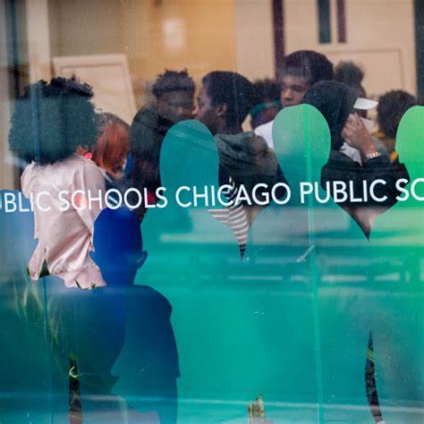 Chicago Graduation Rate Reaches New High Wbez Chicago