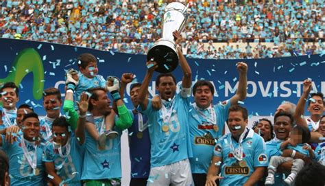 Lima, august 9, 2021updated 08/09/2021 08:18 pm next wednesday, august 18, sporting cristal will visit peñarol in the second leg for the quarterfinals of the south american cup. Sporting Cristal campeón del Torneo Descentralizado 2016 ...