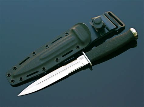 Sog Knives Collectors Desert Dagger