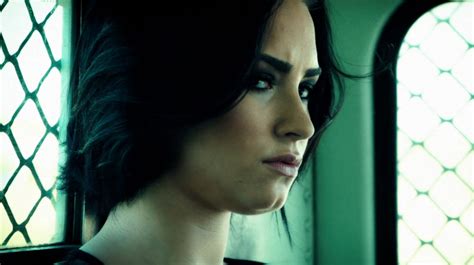 Demi Lovatos Confident Music Video Is Badass From Start To Finish