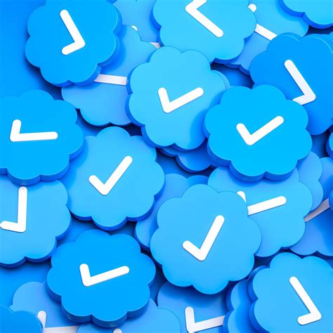 Twitter Blue Subscribers to Get 50% Less Advertisements