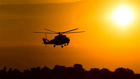 Mil Mi 2 Attack Helicopter Silhouette 4k Wallpapers Hd Wallpapers