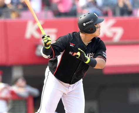 We did not find results for: KBO '고졸루키' 강백호, 2018 프로야구 개막 첫 홈런 주인공