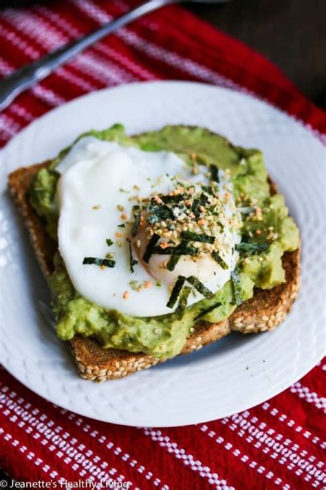 Smashed Avocado Miso Toast With Poached Egg And Furikake Recept