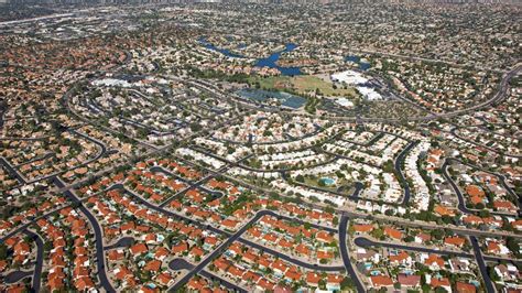 Urban Sprawl Vs Compact Cities Whats The Smart Solution Urbanizehub
