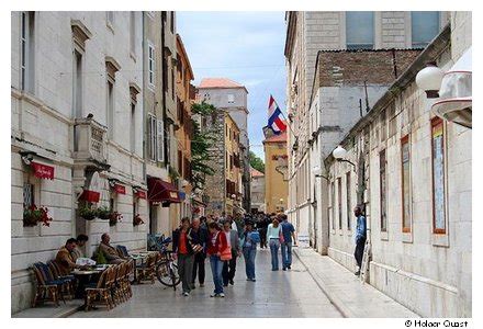 Altstadt is the german language word for old town, and generally refers to the historical town or city centre within the old town or city wall, in contrast to younger suburbs outside. Zadar