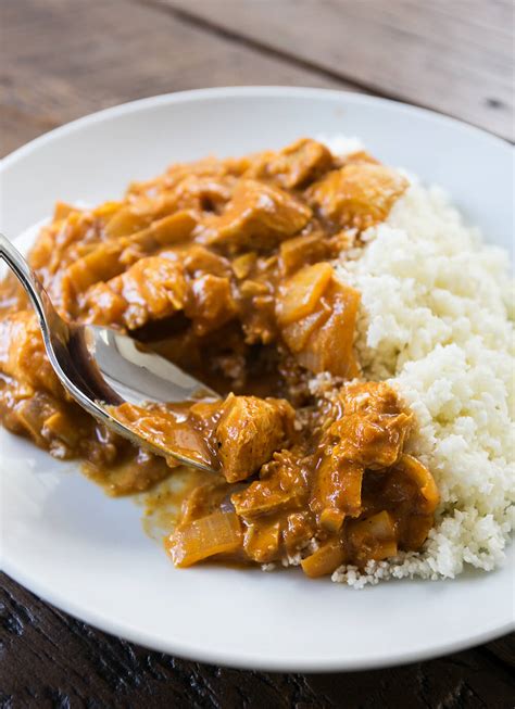 This is butter chicken without cream, yet with all the creaminess and all the authentic flavours of murgh makhani! Cleaned Up Creamy Butter Chicken with Cauliflower Rice