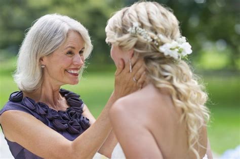 11 Best Stepmom Of The Bride Dresses Mother Of The Bride Hair Mother