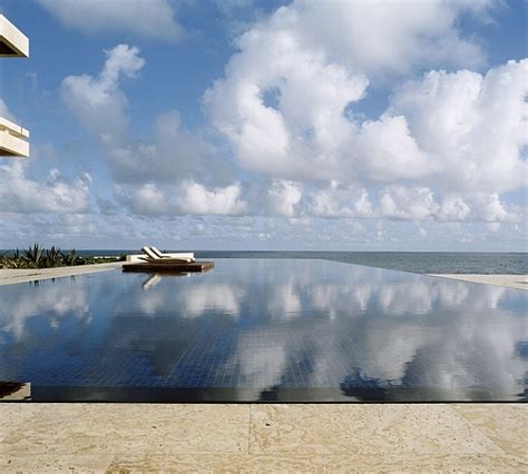 Exquisite Reflecting Pools For A Fluid And Tranquil Home