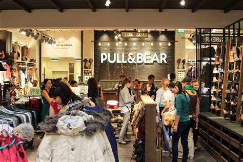 Pull & bear es hoy una de las firmas de moda joven más conocidas. Pull&Bear