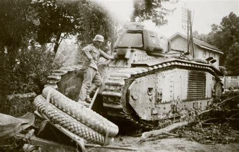 Asisbiz French Army Renault Char B1 Captured During The Battle Of