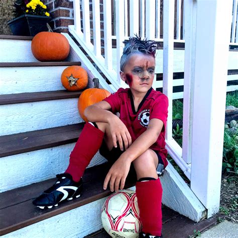 ☑ How To Create A Zombie Soccer Player Halloween Costume Anns Blog