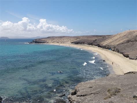 Playa Caleta Del Congrio Lanzarote Lo Que Se Debe Saber Antes De