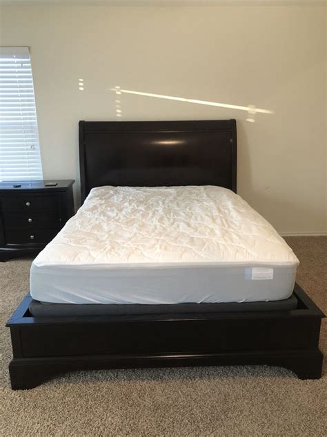 Rooms to go's best boards. Queen size bed frame from Rooms To Go (mattress and box ...