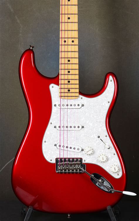 2015 Fender American Special Stratocaster Candy Apple Red Used Electric