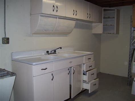 Early 1950s metal kitchen sink and cabinet. Youngstown Kitchen Cabinets for Sale - Forum - Bob Vila