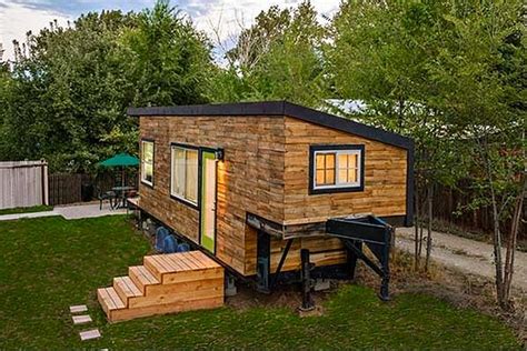 Architects Tiny Diy House Is Enormously Charming