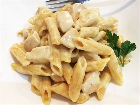 One Pan Chicken Alfredo With Penne Recipe Mumslounge
