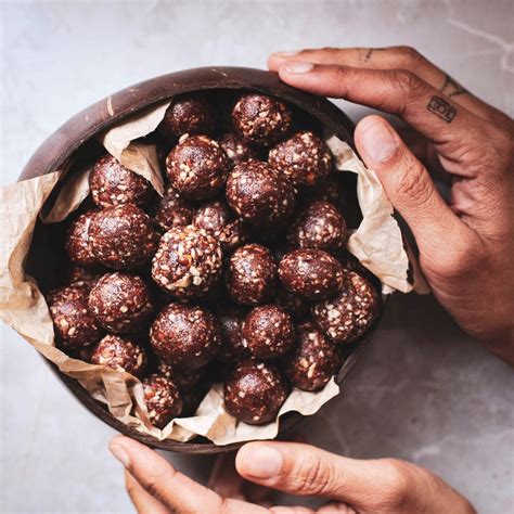 Nutty Chocolate Bliss Balls Coconut Bowls