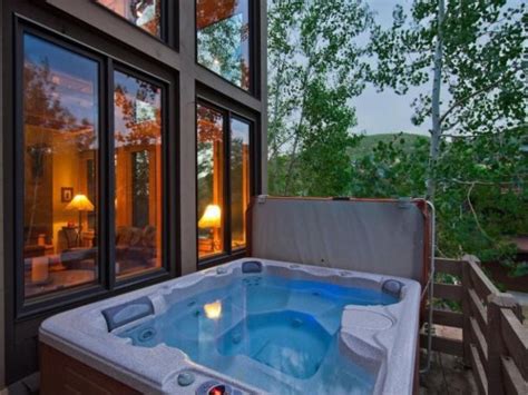 Dig This Trend Steamy Hot Tubs Zillow Porchlight