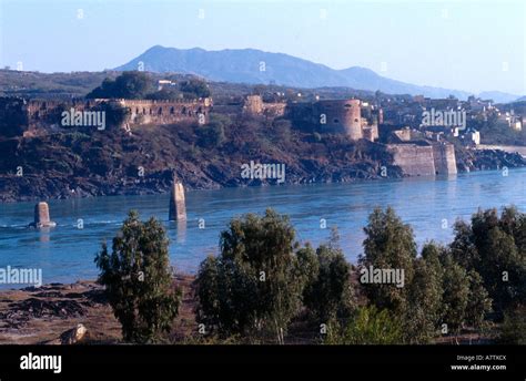Fort At Waterfront Attock Punjab Pakistan Stock Photo Alamy