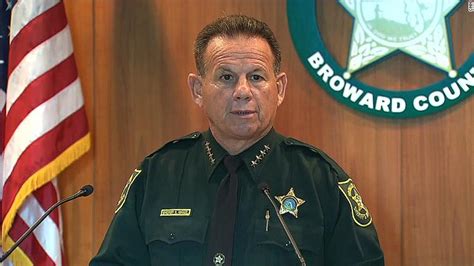 Broward Sheriff I Was Disgusted Officer Didnt Enter School