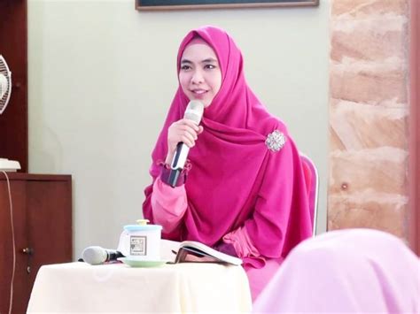 Imbas Video Ceramah Tentang Kdrt Viral Oki Setiana Dewi Minta Maaf Wartabanjar