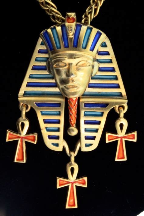 Vtg Rare Trifari Egyptian Revival Enameled King Tut Figural Pendant
