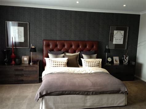 Masculine Bedrooms Interior Decoration With Brown Leather Tufted