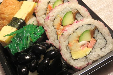 Filevegetarian Sushi Rolls Wikimedia Commons