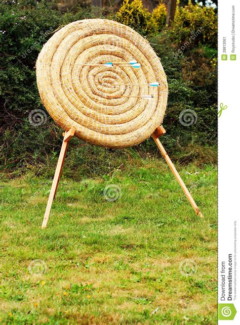 Does target circle cost money? Straw Circle Archery Target With Arrows In It Stock Image - Image: 28813061