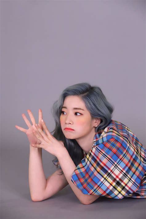 Twice Allure May 2019 Issue Photoshoot Making Dahyun Nayeon Kpop