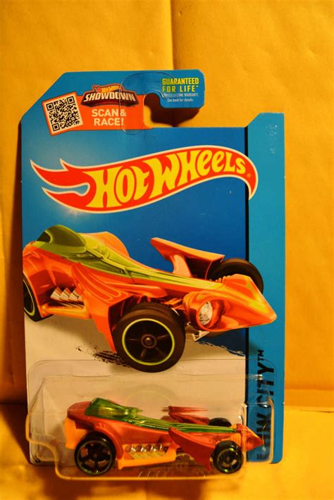 2015 031 Halls Guide For Hot Wheels Collectors