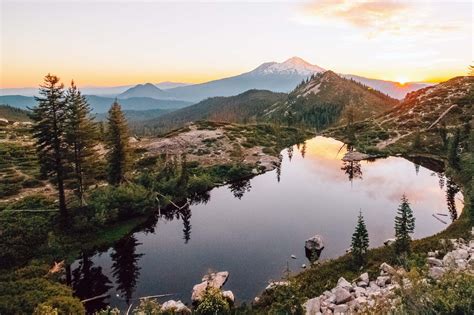 Backpacking To Heart Lake In Mt Shasta Fresh Off The Grid