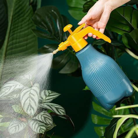 Spring Park Pump Sprayer Watering Can Plant Flower Pressure Garden