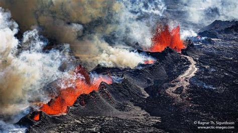 What Its Like To Chase Icelands Biggest Volcanic Eruption In 200 Years