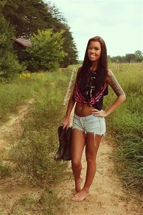 Pin By Darrell Goolsby On Hott Country Girls Hot Country Girls Country Girls Southern Girls