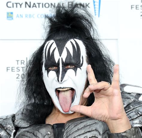 Gene Simmons Says He Doesnt Have Any Friends