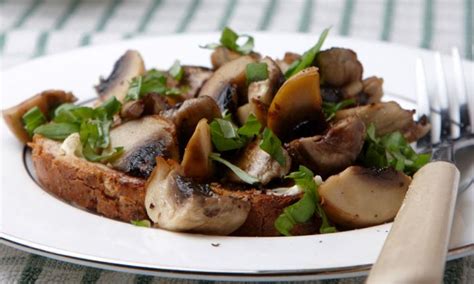 This is a warm, comforting dinner which has the added bonus of leaving two i've specified both chestnut mushrooms, because they really keep their texture when cooked, and don't tend to shrink to nothing like other mushrooms. Sunday mushrooms on toast - Kidspot