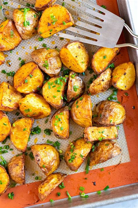 Our Favorite Crispy Roasted Potatoes Easy Cookery