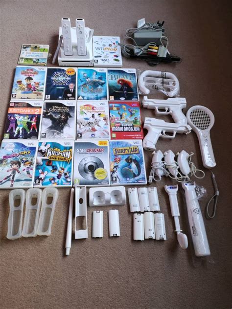 Nintendo Wii Bundle 14 Games And Accessories In Wheatley Hill County