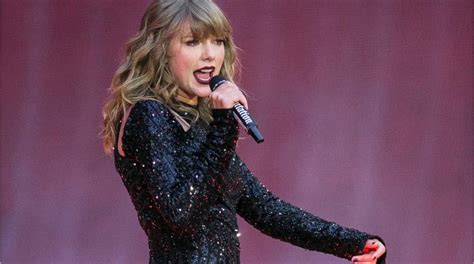 Taylor Swifts Feud With Scooter Braun What To Know About The Sale Of