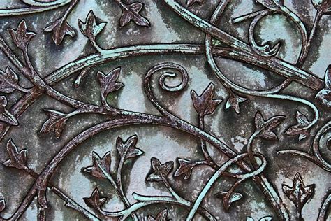 Chest Vault Decoration Brompton Cemetery London England Flickr