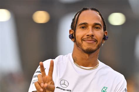 Lewis Hamilton Discusses Weight In Instagram Post