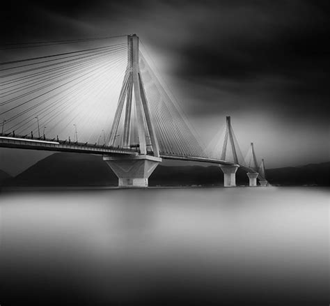 Photographer Vassilis Tangoulis Freeyork